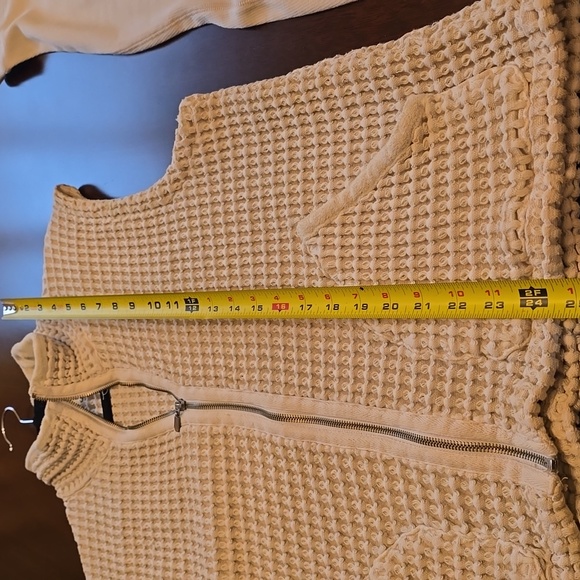 Mod-O-Doc Cotton Vest and Pant Set. - Picture 9 of 11